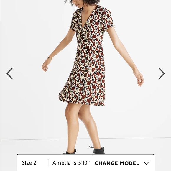 Retro Dress - Picture 1 of 2